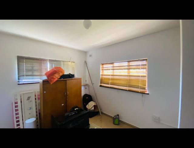 1 BEDROOM STUDIO APARTMENT TO LET IN RESERVOIR HILLS